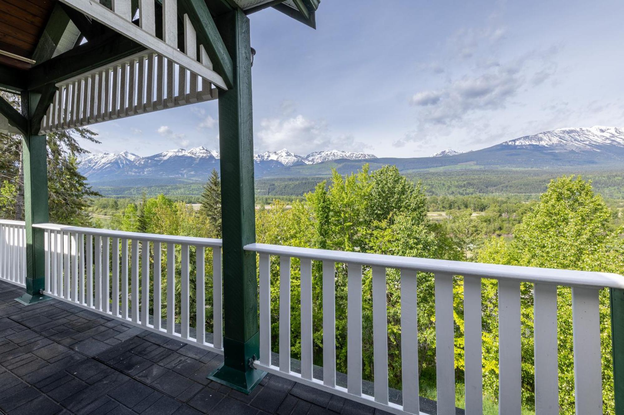 2Mins To Town, Ac & Sauna, Self Check-In, Full Kitchen, Free Laundry & Parking, Family Pet Friendly, Comfortably Sleeps Up To 10 Golden Exterior foto