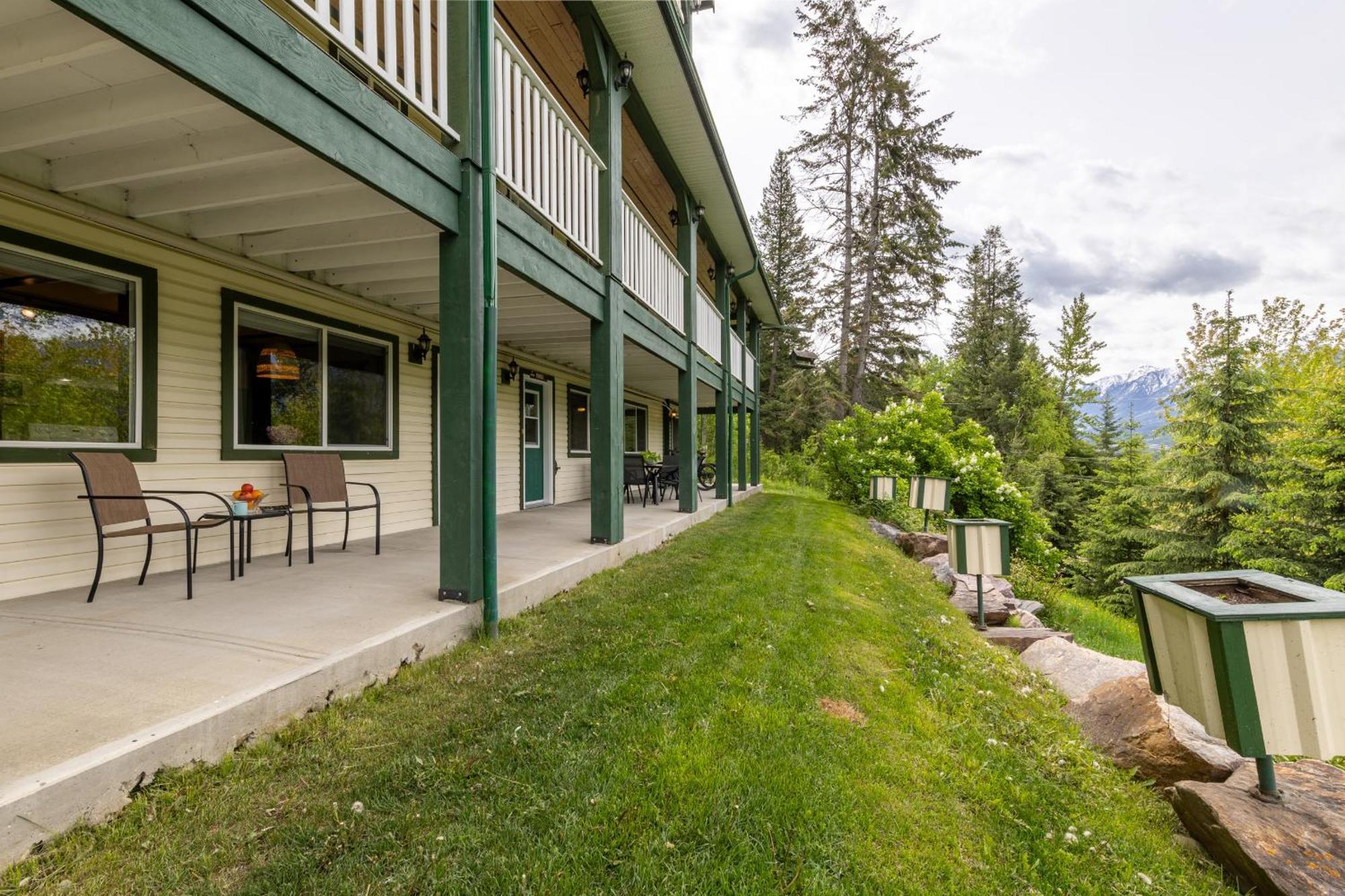 2Mins To Town, Ac & Sauna, Self Check-In, Full Kitchen, Free Laundry & Parking, Family Pet Friendly, Comfortably Sleeps Up To 10 Golden Exterior foto